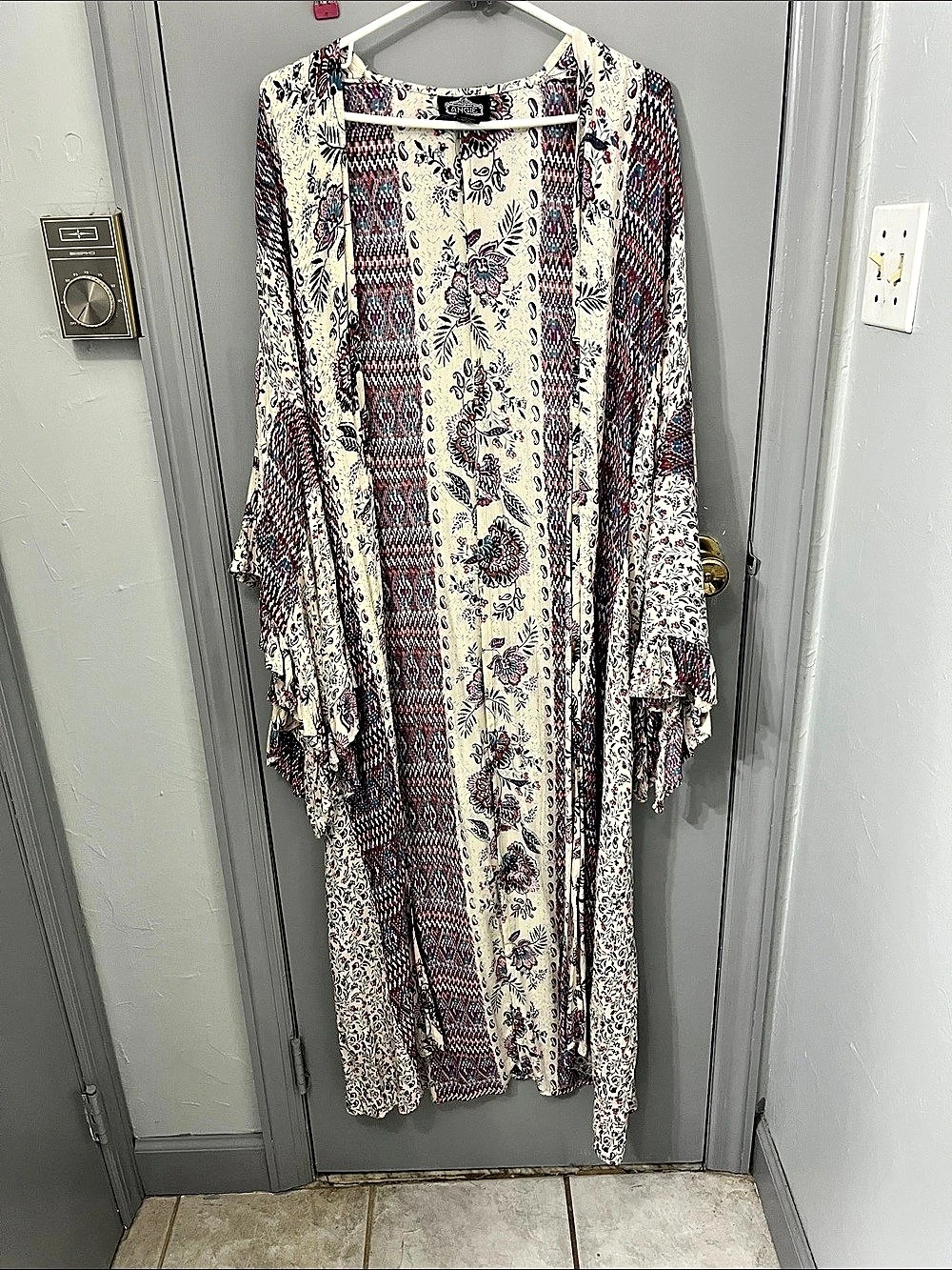 Boho Angie Floral Print Maxi Cover Size Large - Picture 2 of 5